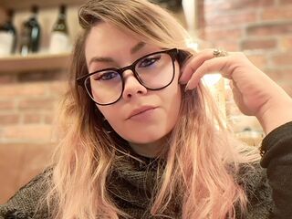 MonikRoxane's Adult live sex Profile Image